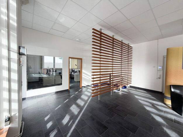 Bürofläche zur Miete 2.000 € 5 Zimmer 158 m² Bürofläche Cortendorf Coburg / Cortendorf 96450