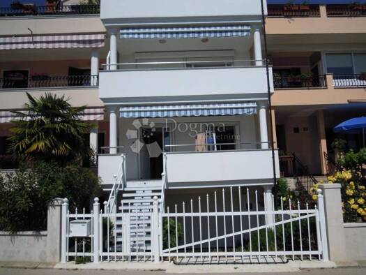 Haus zum Kauf 1.650.000 € 7 Zimmer 105 m² Rovinj Rovinj