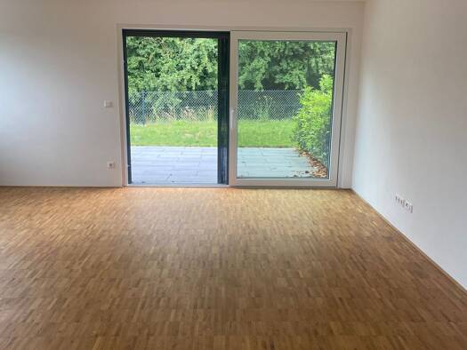 Terrassenwohnung zur Miete 1.250 € 2,5 Zimmer 82 m² frei ab sofort Nürtingen Nürtingen 72622