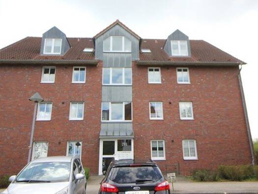 Wohnung zur Miete 900 € 3 Zimmer 83 m² frei ab sofort Friedrichsthal Schwerin 19057