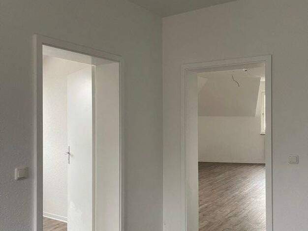 Wohnung zur Miete 649 € 3 Zimmer 76,4 m² 3. Geschoss frei ab 21.03.2026 Am Lornsenpark 4 Schleswig 24837