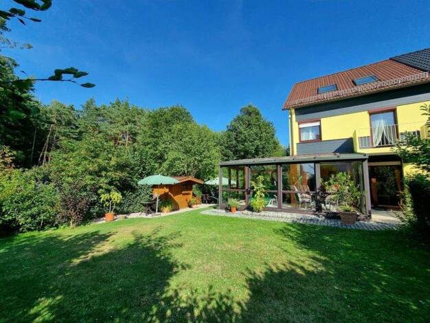 Reihenendhaus zur Miete 2.200 € 5 Zimmer 160 m² 477 m² Grundstück Weiherhof Zirndorf 90513