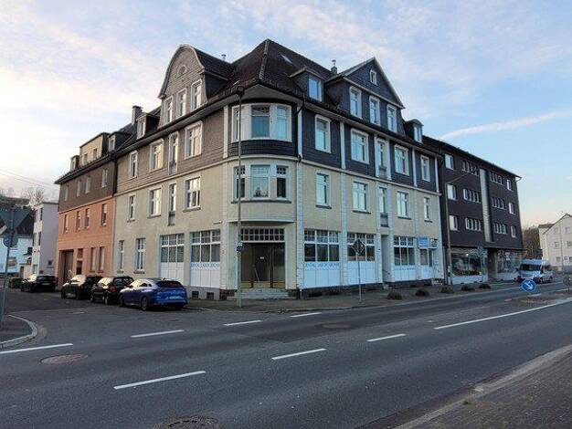 Wohnung zur Miete 900 € 4 Zimmer 112,9 m² 3. Geschoss Dieringhausen Gummersbach 51645
