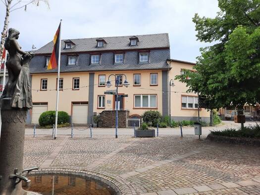 Mehrfamilienhaus zum Kauf 630.000 € 19 Zimmer 448 m² 462 m² Grundstück Bullay 56859