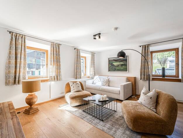 Wohnung zur Miete 4.680 € 4 Zimmer 117 m² 2. Geschoss frei ab sofort Kitzbühel 6370