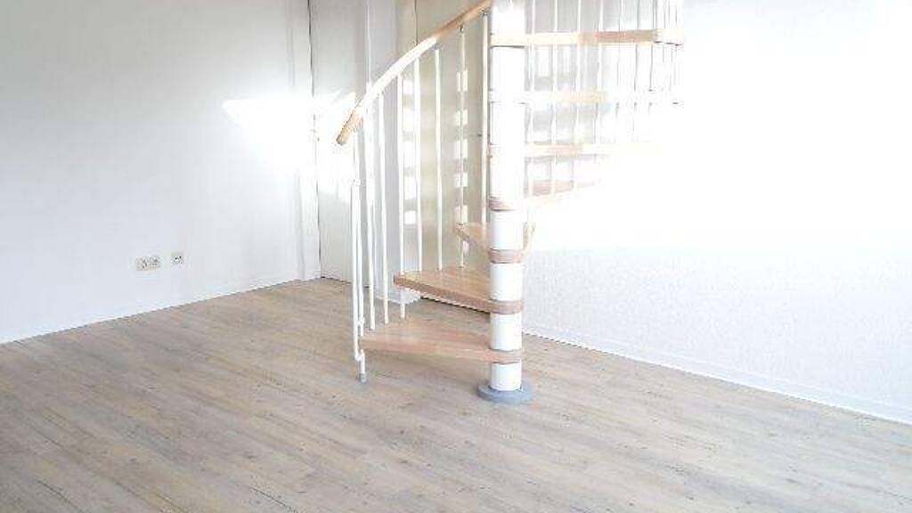 Maisonette zur Miete 795 € 4,5 Zimmer 94 m² 3. Geschoss Innenstadt Hameln 31785