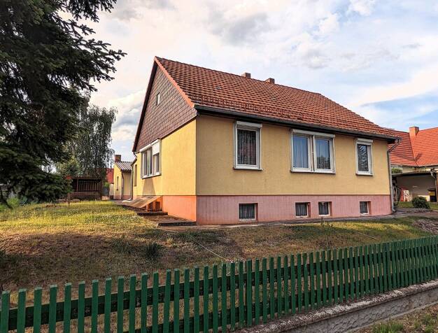Einfamilienhaus zum Kauf 275.000 € 3,5 Zimmer 96 m² 1.183 m² Grundstück Lübben Lübben (Spreewald) 15907