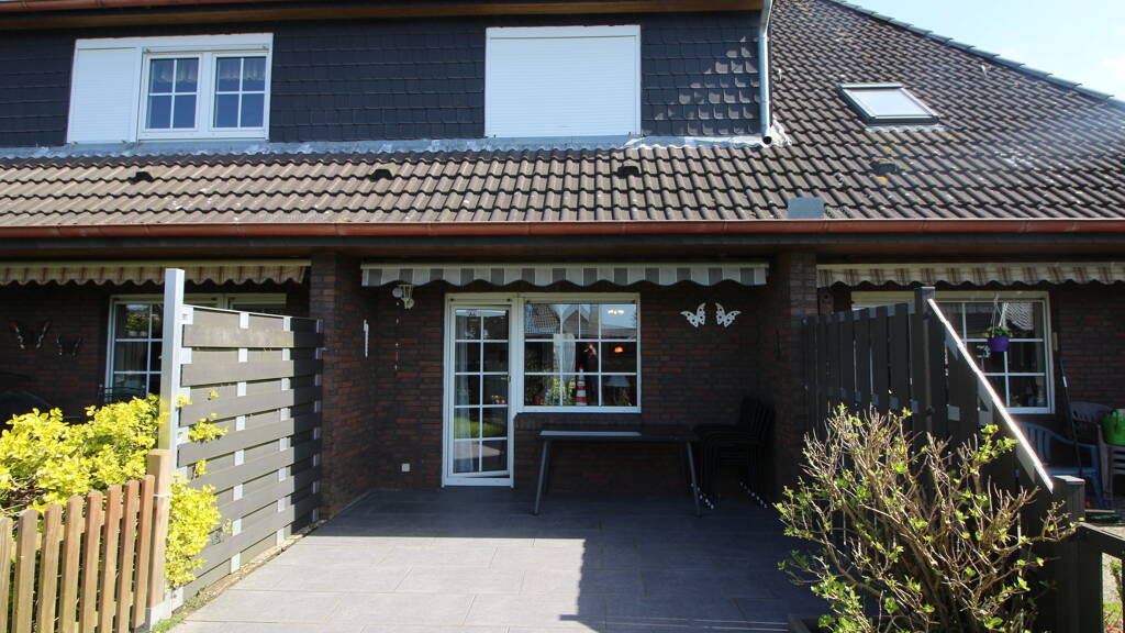 Reihenmittelhaus zum Kauf 320.000 € 3 Zimmer 66 m² 800 m² Grundstück Westerdeichstrich 25761