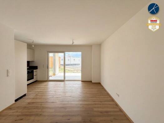 Wohnung zur Miete - Erstbezug 615 € 2 Zimmer 42,7 m² EG Langenloiser Straße 15 Lengenfeld 3552
