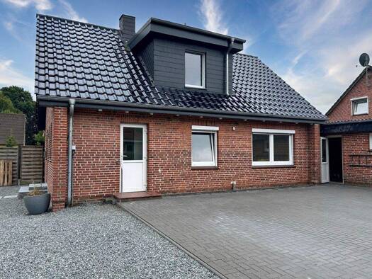 Einfamilienhaus zum Kauf 299.900 € 5 Zimmer 120 m² 628 m² Grundstück Marne 25709