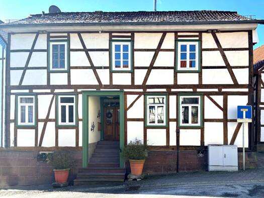 Einfamilienhaus zum Kauf 269.000 € 8 Zimmer 222 m² 489 m² Grundstück Bremke Bremke 37130
