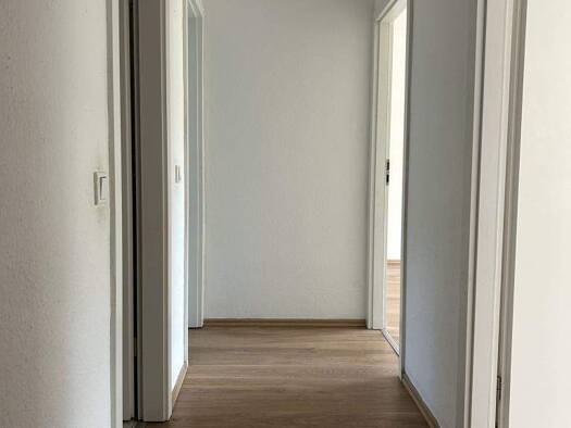 Wohnung zur Miete 608 € 2 Zimmer 57 m² 2. Geschoss frei ab 16.04.2026 Dahlemer Straße 6 Monheim 40789