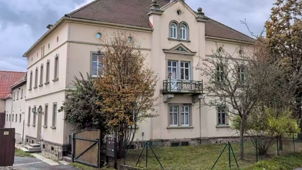 Wohnung zur Miete 700 € 3 Zimmer 108 m² 1. Geschoss frei ab sofort Neundorfer Weg 4 Neundorf Herrnhut 02747