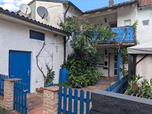 Reihenmittelhaus zum Kauf 199.000 € 4 Zimmer 90 m² 500 m² Grundstück Luitpoldhöhe Amberg 92224