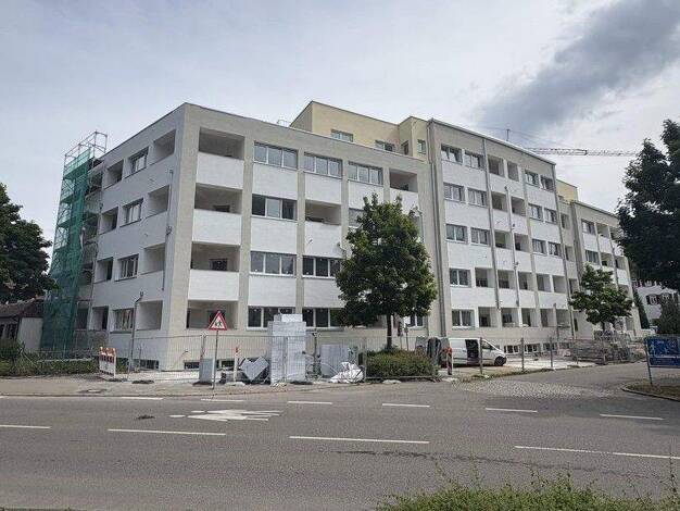 WG-Zimmer zur Miete Wohnen auf Zeit 460 € 98 m² 3. Geschoss Petrusstraße 9 Tailfingen Albstadt-Tailfingen 72461