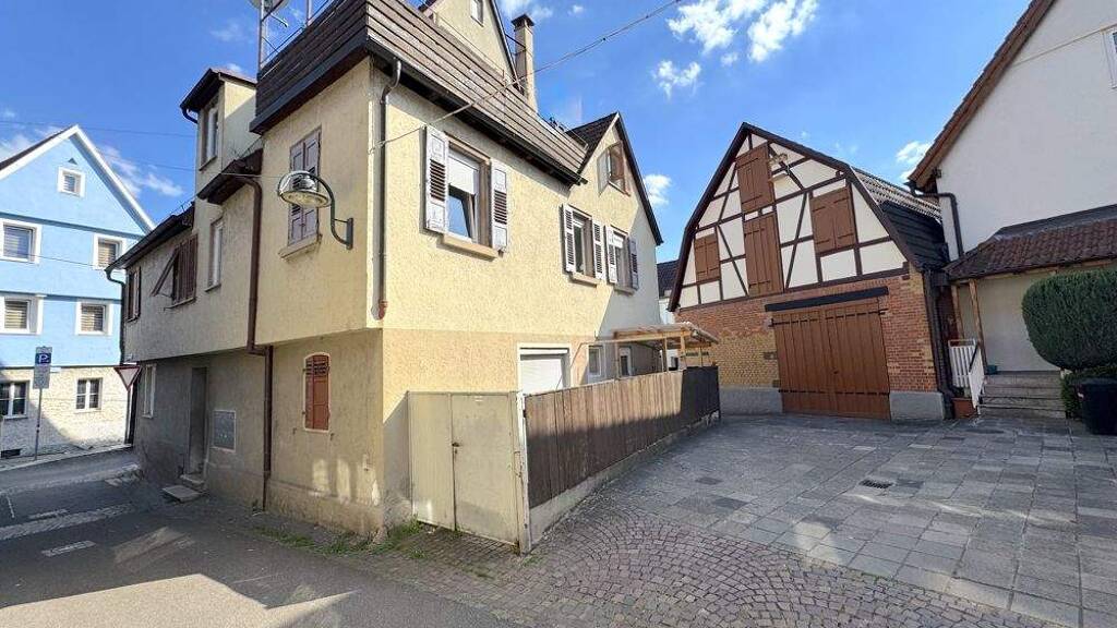 Mehrfamilienhaus zum Kauf 695.000 € 13 Zimmer 317 m² 170 m² Grundstück Untertürkheim Stuttgart 70327