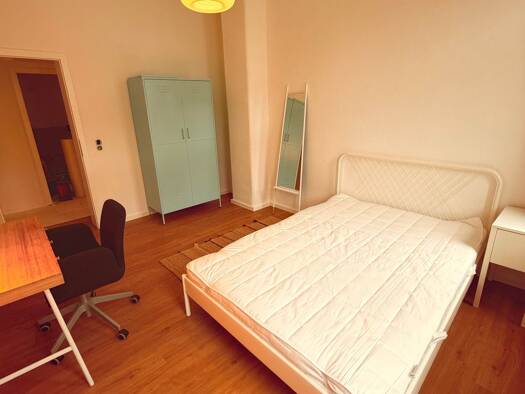 Wohnung zur Miete 400 € 4 Zimmer 105 m² Geschoss EG/4 frei ab sofort Andreasvorstadt Erfurt 99089