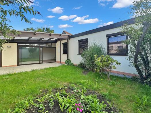 Haus zum Kauf 429.000 € 4 Zimmer 111 m² 353 m² Grundstück frei ab sofort Oberweihersbuch Stein 90547