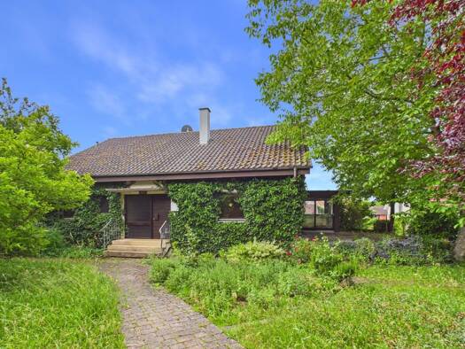 Haus zum Kauf 439.000 € 7 Zimmer 234 m² 1.002 m² Grundstück Oberderdingen Oberderdingen 75038