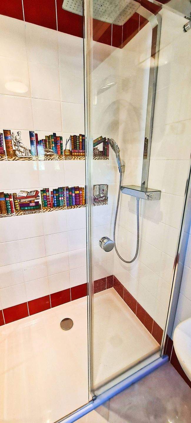 Immobilie in Aschau im Chiemgau - Geräumiges Familienhaus mit Balkon und zwei Terrassen in Aschau im Chiemgau - Bild 2