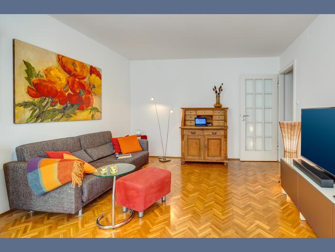 Wohnung zur Miete 1.400 € 2 Zimmer 49 m²<br/>Wohnfläche 05.02.2025<br/>Verfügbarkeit Am alten südlichen Friedhof München 80337