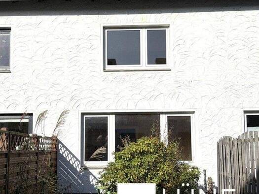 Haus zum Kauf 99.000 € 4 Zimmer 72 m² 96 m² Grundstück frei ab sofort Heinrichstraße 4 Bienenbüttel 29553