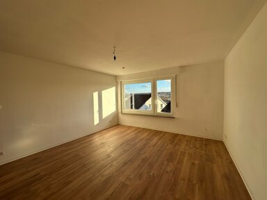 Wohnung zur Miete 920 € 3 Zimmer 82 m² 1. Geschoss frei ab sofort Altbach 73776