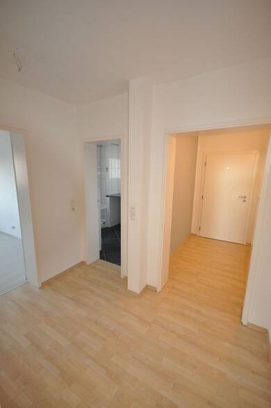Wohnung zum Kauf provisionsfrei 290.000 € 2,5 Zimmer 67 m² Geschoss 7/8 Sieglitzhofer Straße 51 Sieglitzhof Erlangen 91054