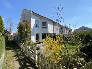 Reihenendhaus zum Kauf 760.000 € 5 Zimmer 136 m² 236 m² Grundstück Eschborn Eschborn 65760