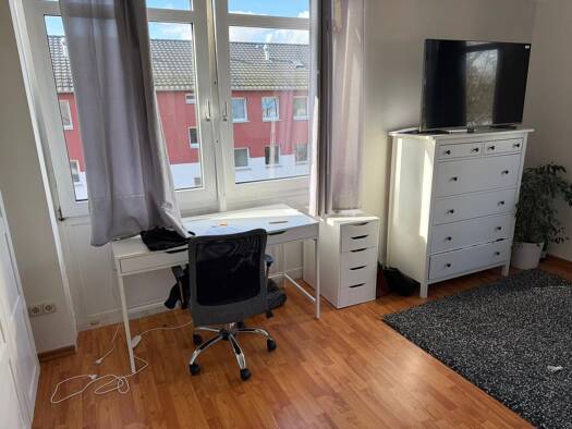 Wohnung zur Miete 630 € 2 Zimmer 63 m² Geschoss 2/3 frei ab 01.04.2026 Göttingen 37081