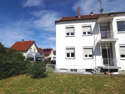Reihenendhaus zur Miete 900 € 6 Zimmer 120 m² 375 m² Grundstück frei ab 01.08.2026 Straubing 94315