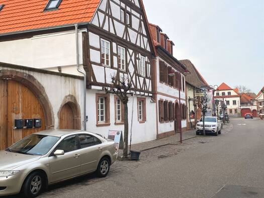 Wohnung zur Miete 850 € 2 Zimmer 75 m² frei ab 01.06.2026 Weinstraße 25 Rhodt unter Rietburg 76835