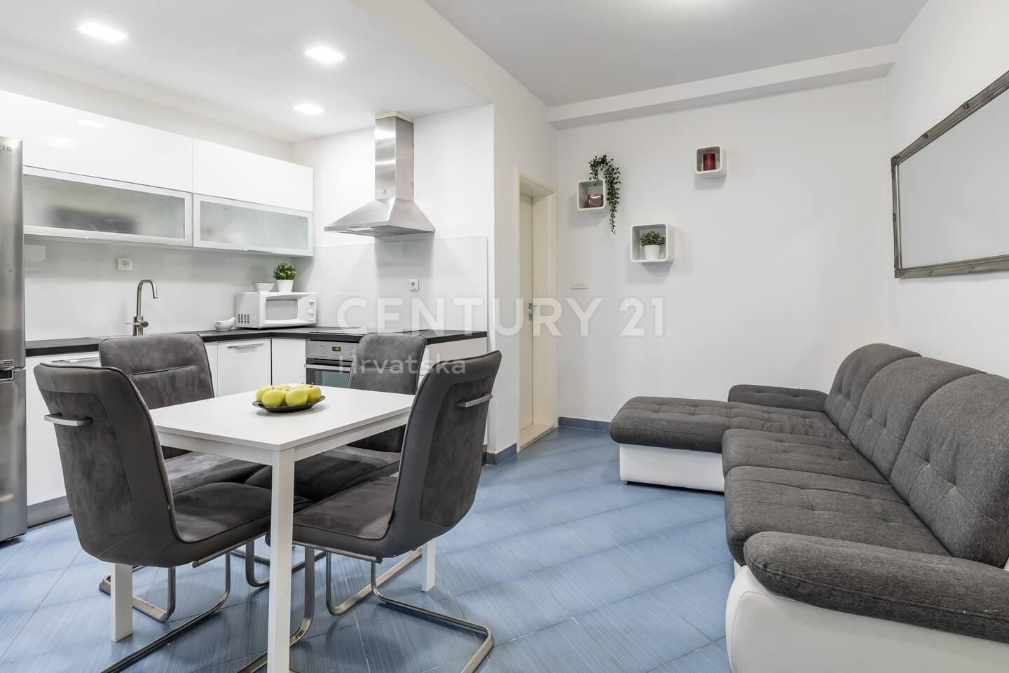 Wohnung zum Kauf 210.000 € 2 Zimmer 38 m²<br/>Wohnfläche Varos