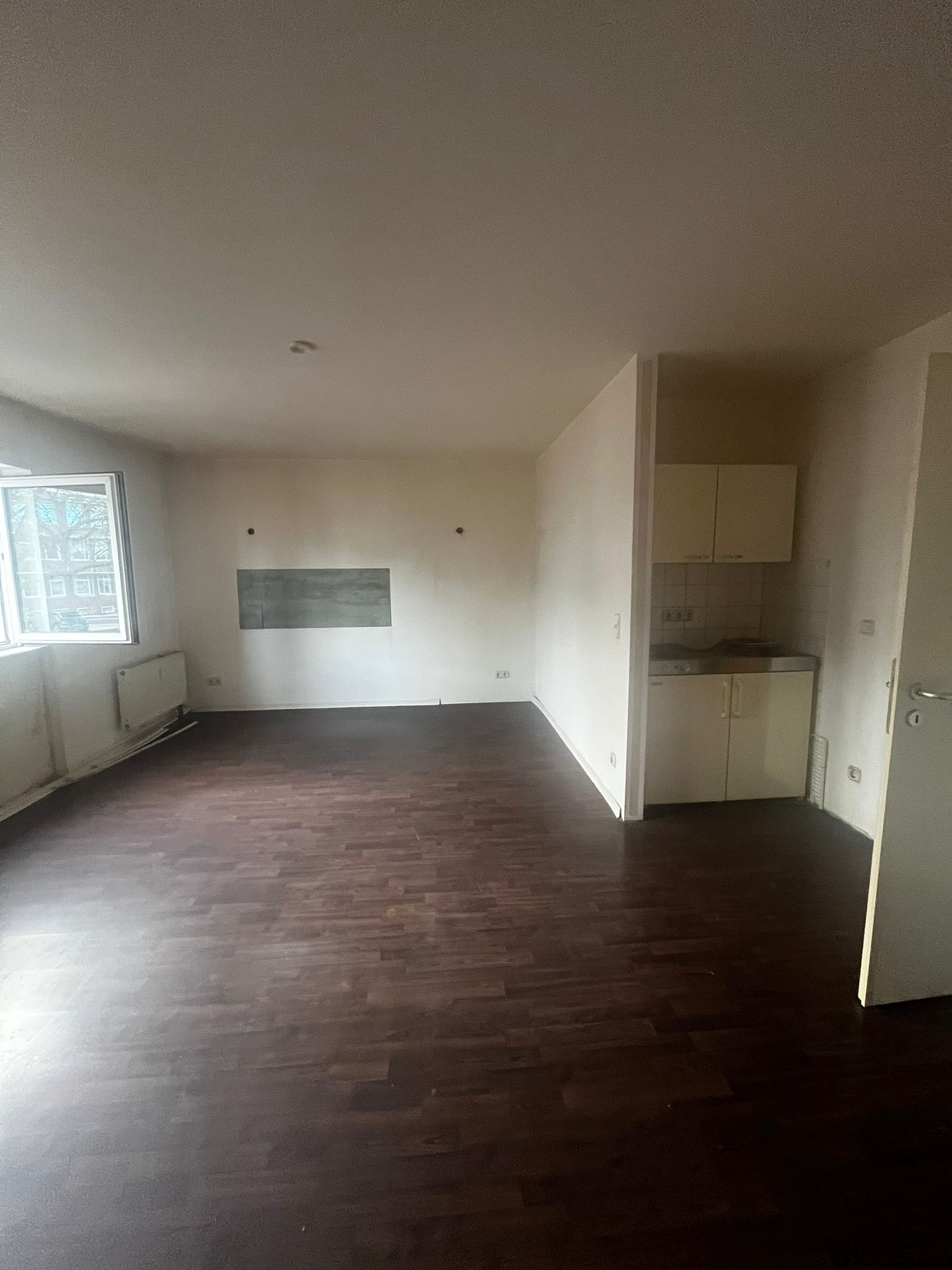 Wohnung zur Miete 250 € 1 Zimmer 35 m²<br/>Wohnfläche 1.<br/>Geschoss ab sofort<br/>Verfügbarkeit Stadtmitte Eschweiler 52249