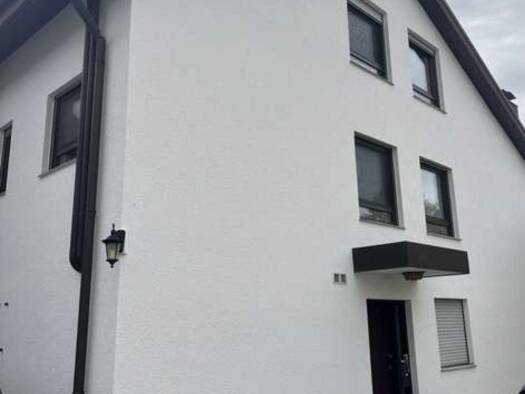 Wohnung zur Miete 950 € 3 Zimmer 78 m² Geschoss 1/2 frei ab 01.10.2026 Eningen Eningen unter Achalm 72800