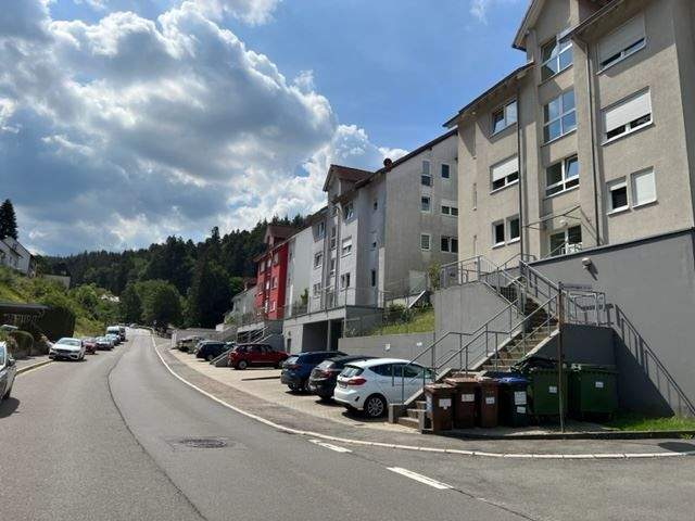 Immobilie in Schriesheim - Schön aufgeteilte und Lichtdurchflutete zwei Zimmer DG Wohnung mit Terrasse und Garage im Herzen von Schriesheim-Altenbach ab sofort zvk. - Bild 1