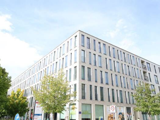 Wohnung zur Miete 800 € 2 Zimmer 64 m² Geschoss 1/3 frei ab sofort Petra-Kelly-Straße 7 Schwabing-West München 80797