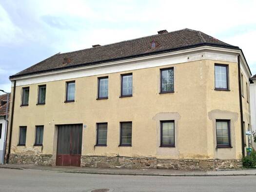 Bauernhaus zum Kauf 160.000 € 5,5 Zimmer 200 m² Retz 2070