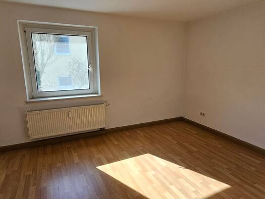 Wohnung zur Miete 330 € 3 Zimmer 52 m² Geschoss 2/3 frei ab 01.10.2026 Wünschendorf Wünschendorf/Elster 07570