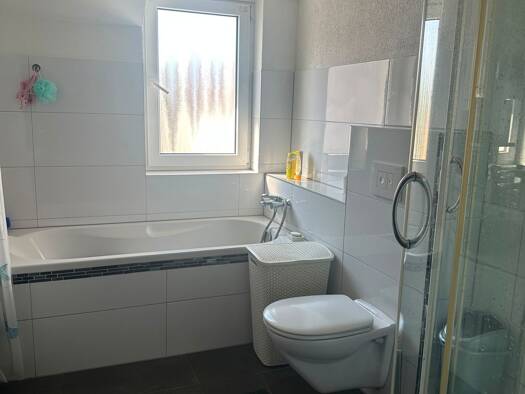Wohnung zur Miete 880 € 4 Zimmer 99 m² Geschoss 2/3 frei ab 01.10.2026 Obervellmar Vellmar 34246