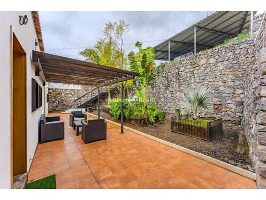 Villa zum Kauf 1.120.000 € 4 Zimmer 225 m² Guía de Isora 38685