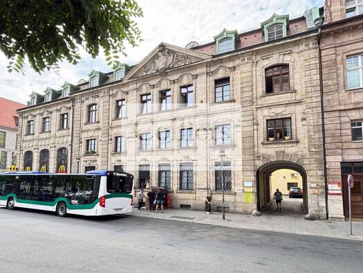 Bürofläche zur Miete 13 € 1.498 m² Bürofläche teilbar ab 150 m² Erlangen 91054