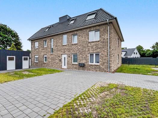 Wohnung zur Miete 1.000 € 3 Zimmer 90 m² Herbert-Fritze-Straße 9 Hoya 27318