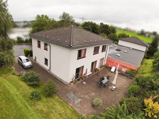 Sonstiges zum Kauf 1.159.000 € 9 Zimmer 220 m² 5.049 m² Grundstück Innenstadt Radevormwald 42477