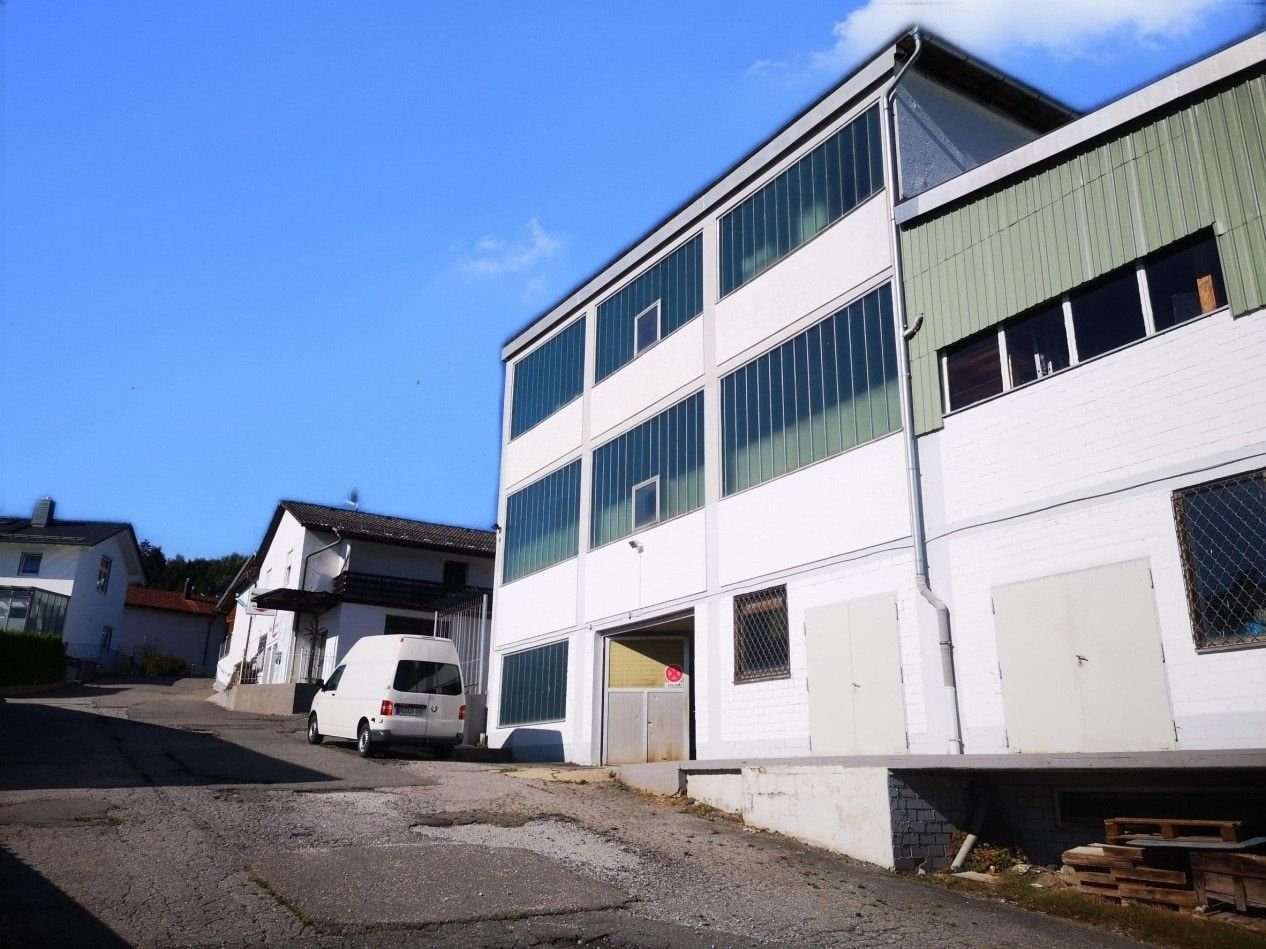 Werkstatt zum Kauf 1.390.000 € 3.000 m²<br/>Lagerfläche Untermitterndorf Kirchberg i.Wald 94259