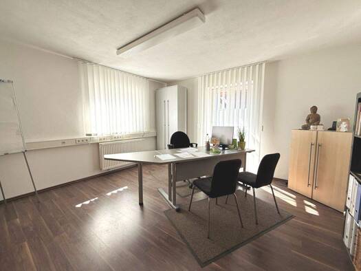 Bürofläche zum Kauf 235.000 € 5,5 Zimmer 96 m² Bürofläche Altenstadt 89281
