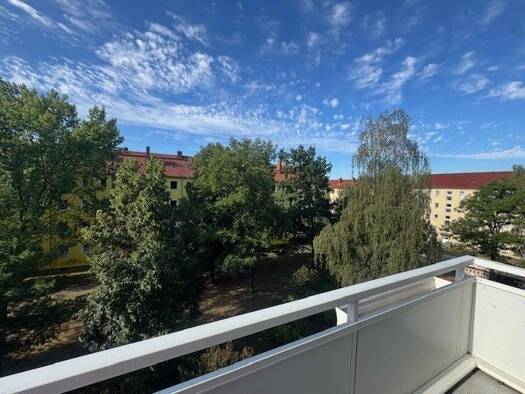 Wohnung zur Miete 446 € 3 Zimmer 59,5 m² 3. Geschoss frei ab 01.11.2026 Paul-Suhr-Straße 49 A Südstadt Süd 06130
