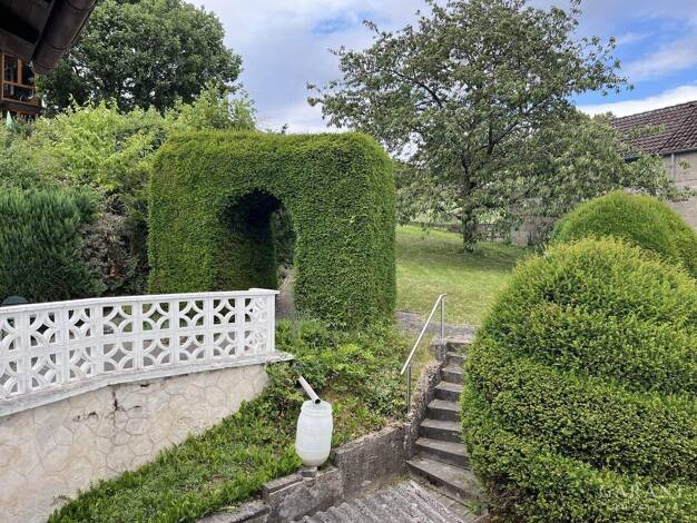 Einfamilienhaus zum Kauf 218.000 € 6 Zimmer 180 m² 894 m² Grundstück Hasselbach Weilburg 35781