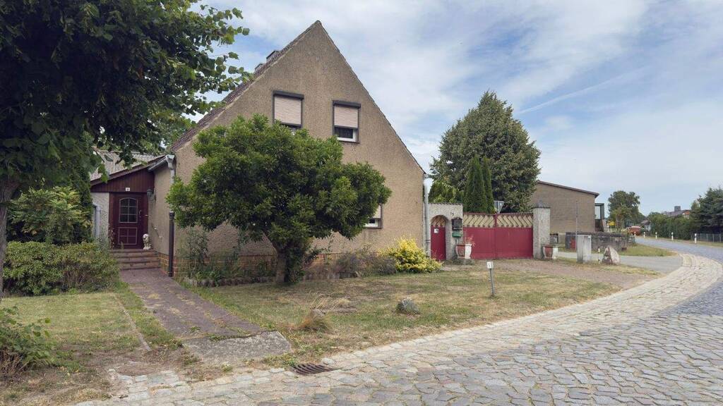 Einfamilienhaus zum Kauf provisionsfrei 110.000 € 6 Zimmer 85 m² 2.200 m² Grundstück Kerkuhn Arendsee 39619