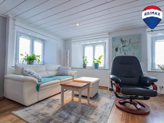 Doppelhaushälfte zum Kauf 249.000 € 5 Zimmer 130 m² 525 m² Grundstück Untermettingen Ühlingen-Birkendorf 79777